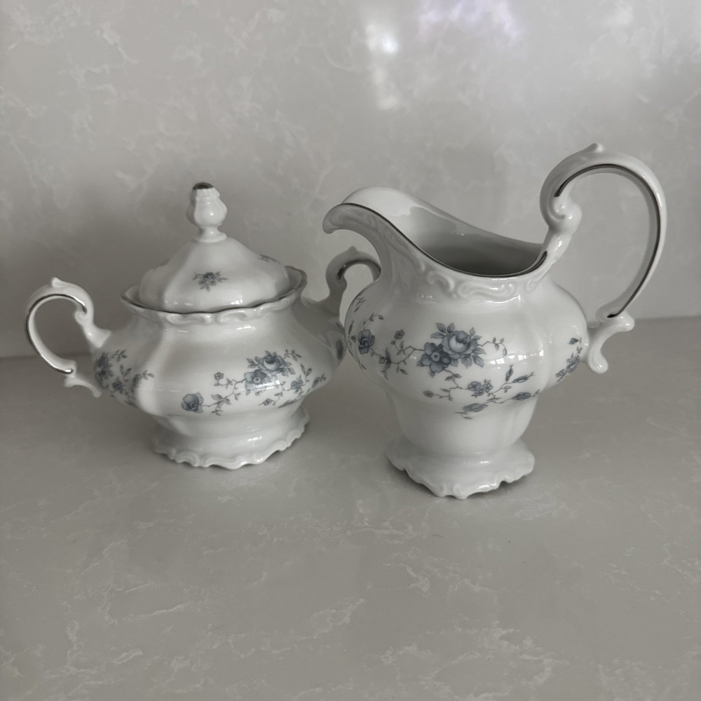 Vintage Johann Haviland Bavaria Germany BLUE GARLAND Cream And Sugar Bowl Set